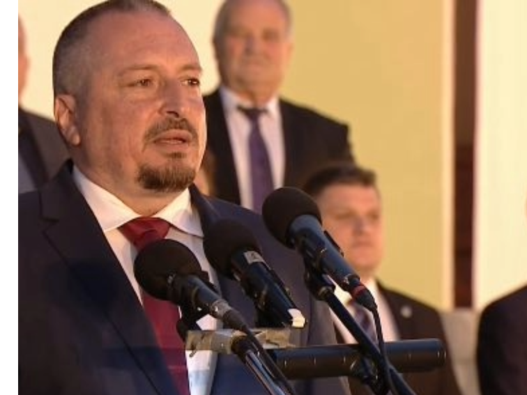 Кметът на Панагюрище бръкна в раните на българите