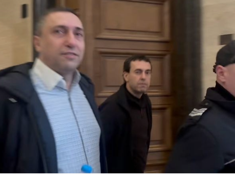 Пламен Кънчев и Живко Вълчанов вън от ареста