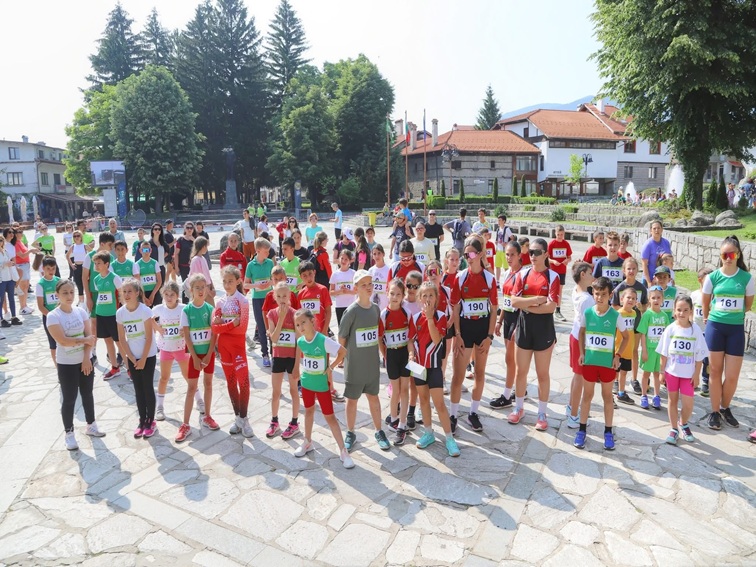 Biathlon4All събра над 200 участници в Банско и превърна града в арена на спорт и усмивки
