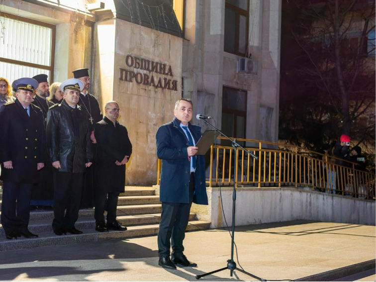 Как един кмет може да развива общината, когато всеки проект е под атака?