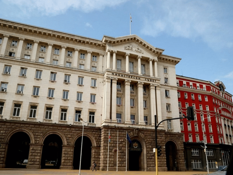 Отменени са две правителствени решения в сферата на отбраната