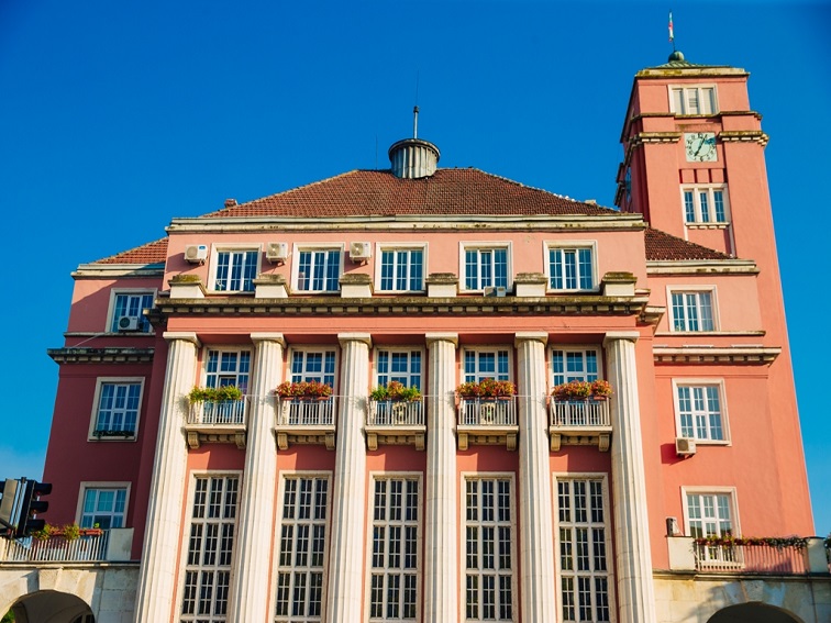 Партиите в Плевен се споразумяха за състава на допълнителните СИК и подвижните секции