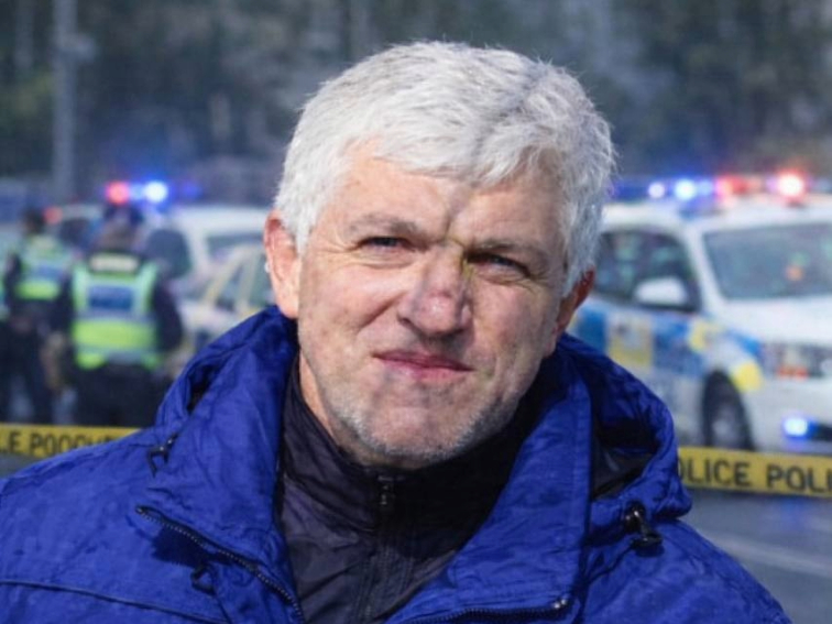 Полицай отказва да изпълни съдебно разпореждане за връщане на отнети оръжия?