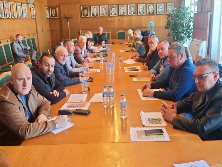 Партиите в Плевен не постигнаха пълно съгласие за съставите на СИК за изборите на 19 април