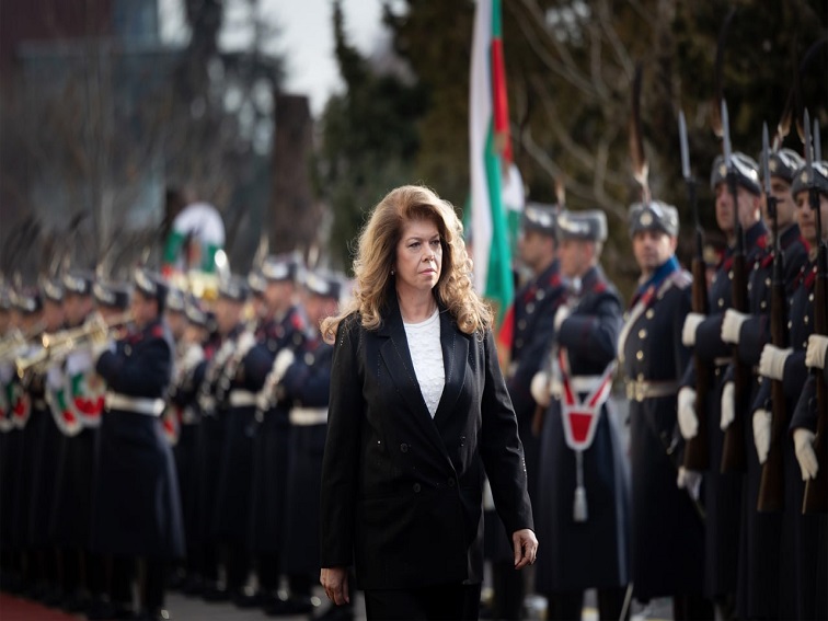 Президентът Йотова: Българската отбранителна индустрия трябваше да участва по-активно в проектите по инструмента за отбрана SAFE