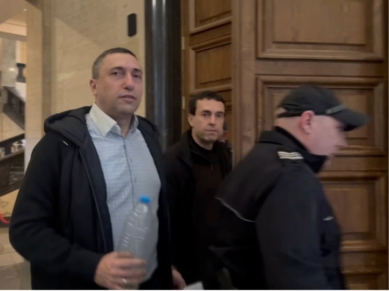 Пламен Кънчев и Живко Вълчанов вън от ареста