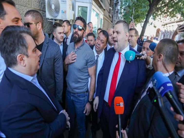 Делян Пеевски най-накрая призна, че има своя държава!