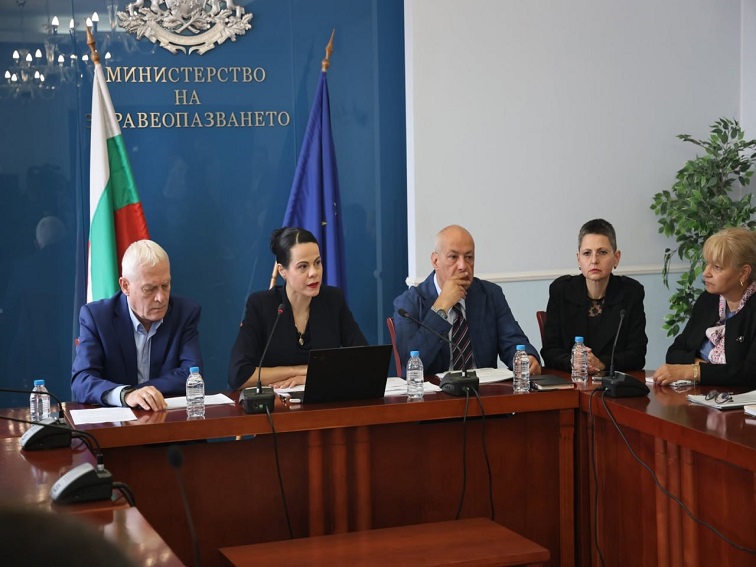 Министърът на здравеопазването хвърли сериозни обвинения върху директора на МБАЛ-Благоевград, той излезе с позиция