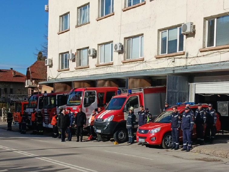 Обновиха пожарните служби в Плевен, Кнежа и Никопол по проекти по Механизма за възстановяване и устойчивост