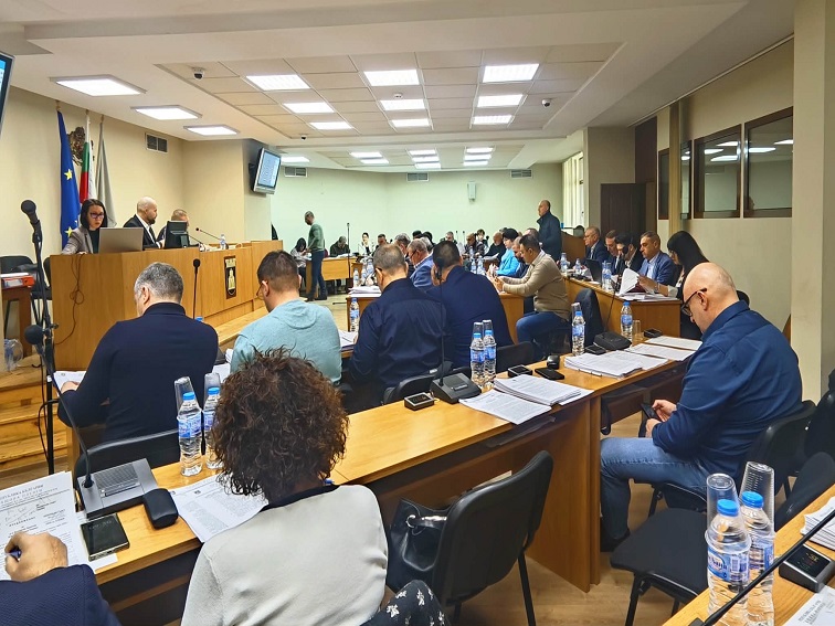 Гласуваха изпълнение на Инвестиционната програма на Община Плевен за 2026 г. до приемането на бюджет