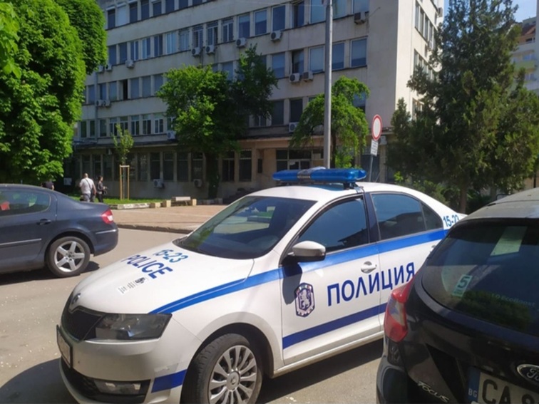 Акцизни стоки без бандерол открити при полицейска операция в село Петърница
