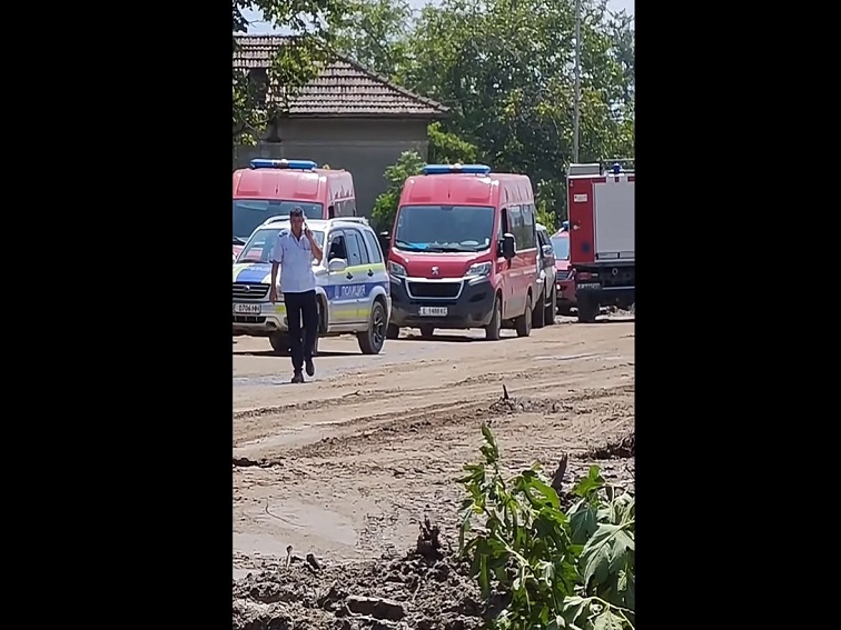 Наводнение в Струмяни след преливане на р. Шашка