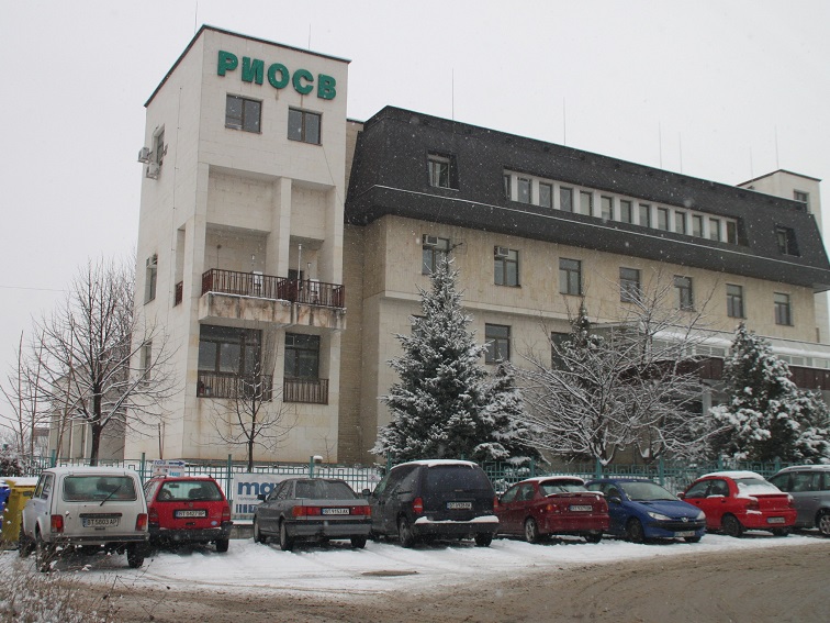 Граждани на протест срещу строеж на фотоволтаичен парк