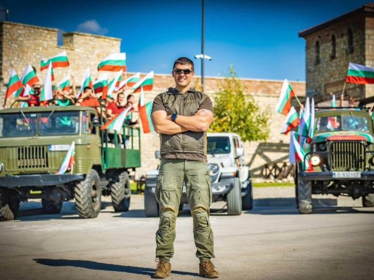 ИВЕЛИН МИХАЙЛОВ. ИМА ЛИ СМИСЪЛ В ТОВА, КОЕТО ПРАВИ?  Проф. Д.С.Н. Светлана Съйкова