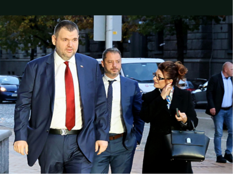 Преди клетвата си като конституционен съдия Десислава Атанасова е летяла до Дубай с Делян Пеевски