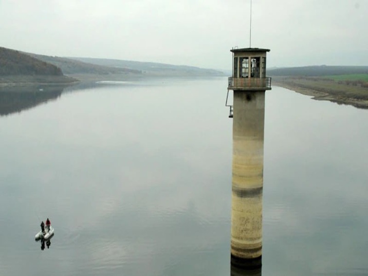 Сандански с остра декларация в НС срещу новия Закон за водите