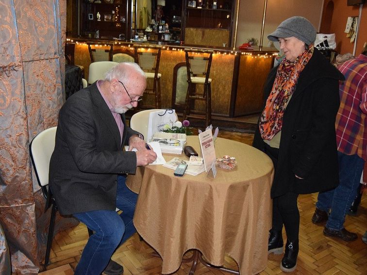 Книгата „Премълчавани истини“ на Стефан Жечев бе представена в гр. Каварна