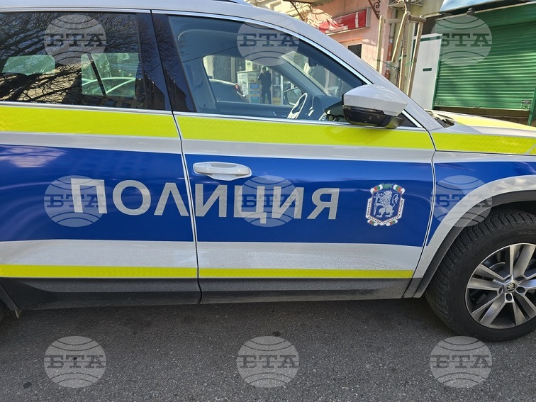 Мъж изпотроши прозорци на частен дом в плевенското село Лазарово