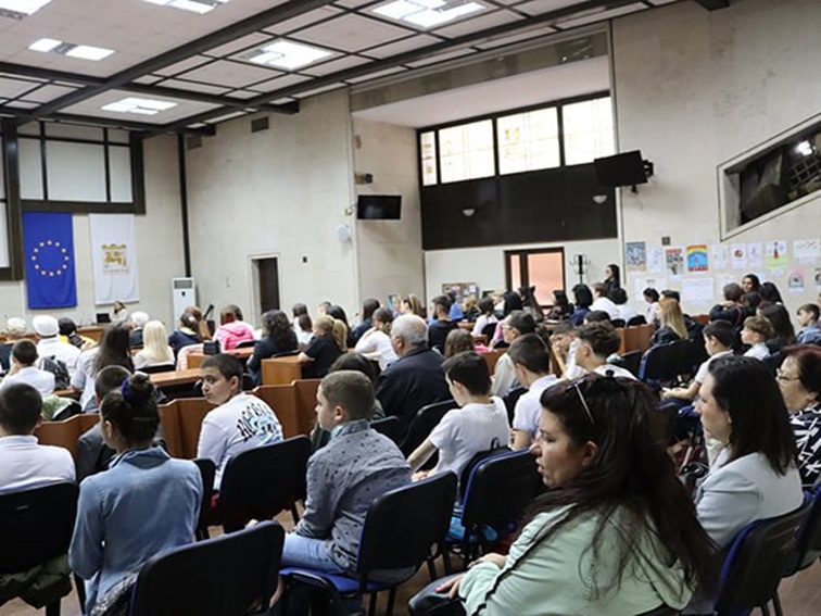 Кой е любимият ти национален герой? Ученици са наградени от конкурс в Благоевград
