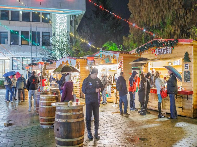 Празнично настроение и множество културни събития в Севлиево през месец Декември