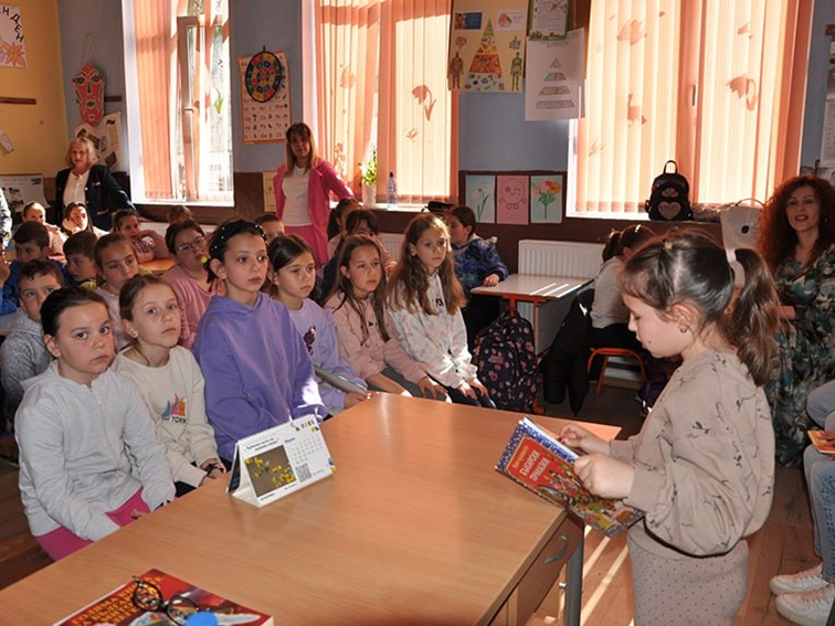 ОУ „Братя Миладинови“ в Елешница се включи в „Походът на книгите“