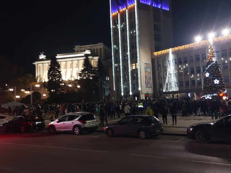 ВРЕМЕ Е ЗА ПРОТЕСТ! Габрово Излиза на Площад „Възраждане“ Срещу Корупцията и Безобразията!