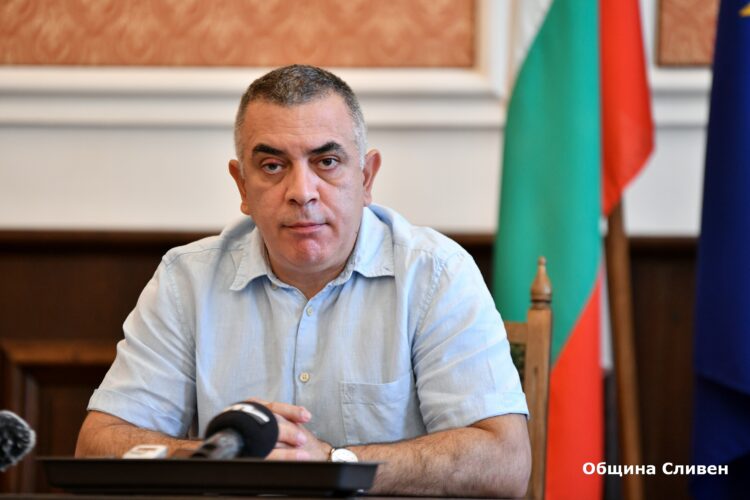 Какво стои зад „забавянето на проектите“ в Сливен