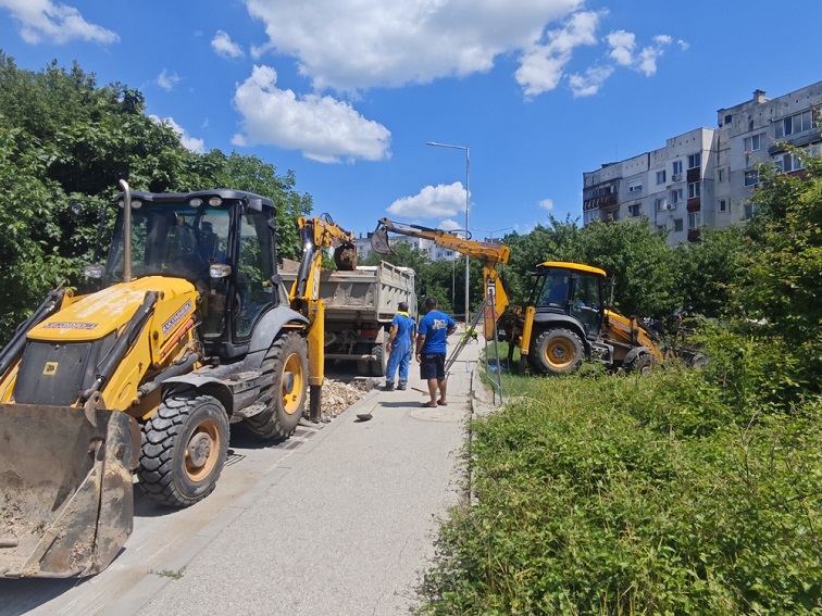 Започна реконструкцията на водопроводната мрежа в жк „Дружба“ в Плевен, въвеждат временни ограничения в движението
