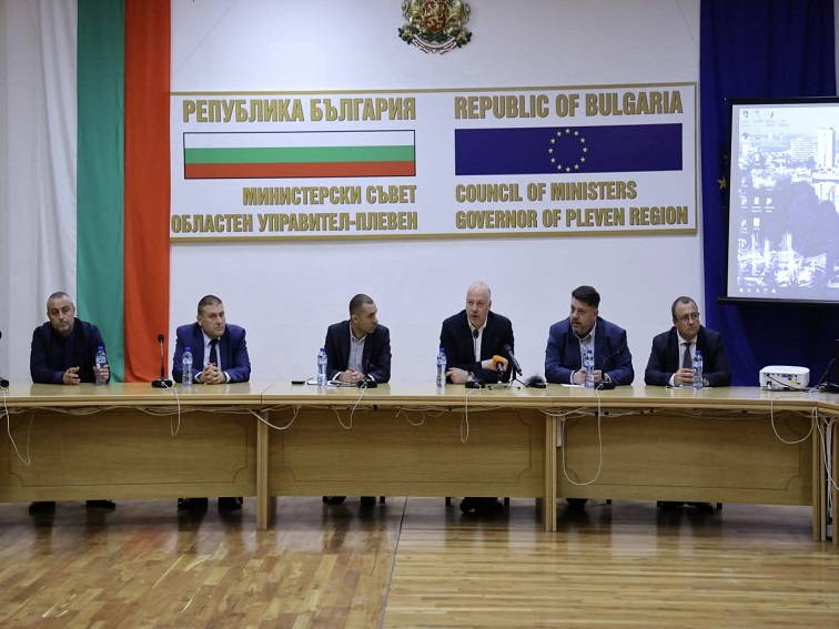 Желязков: До лятото на 2026 г. Плевен трябва да излезе от водния режим