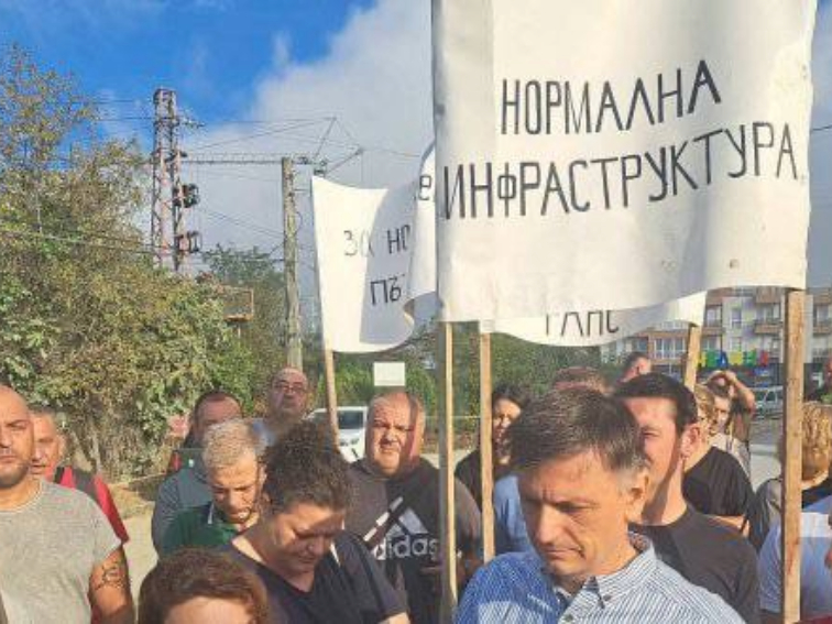 Жители на „Пчелина“ излизат на протест заради инфраструктурата, очаква се затруднен трафик