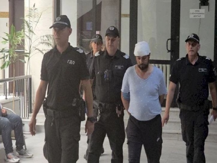 38-годишен мъж е привлечен в качеството на обвиняем и е задържан за блудство спрямо малолетно дете в гр. Благоевград