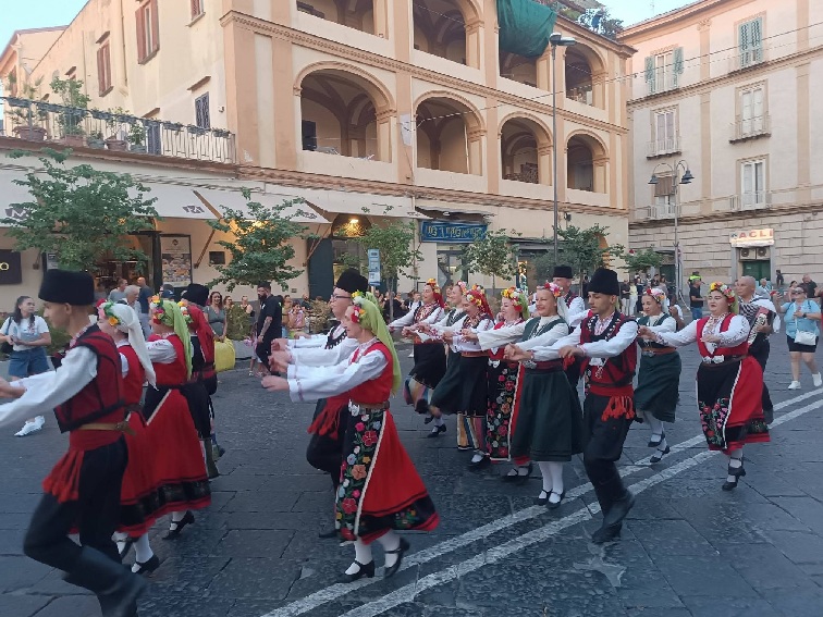 Магията на българския фолклор, ФТА „СИВЕК“ с триумф на фестивала „TARANTELLA DEL VESUVIO“