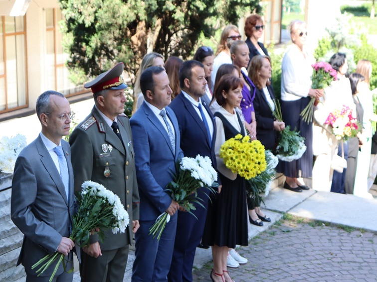 149 години от гибелта на Ботев: Благоевград се поклони пред паметта на героя