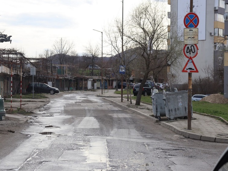 Започва възстановяването на асфалтовата настилка по ул. „Броди“ в кв. „Струмско“ в Благоевград