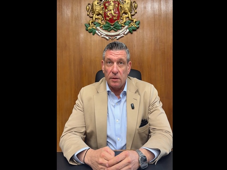 Георги Кандев: „Получих съобщение да се прибера. Мълчанието не е опция“