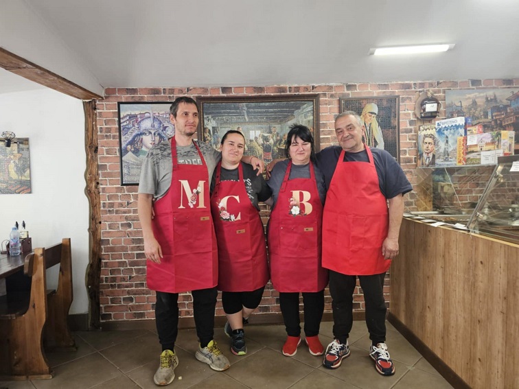 Виртуозите от „Трите гозби“ в Банкя „Готвим точно така, както готвим за собствените си деца“