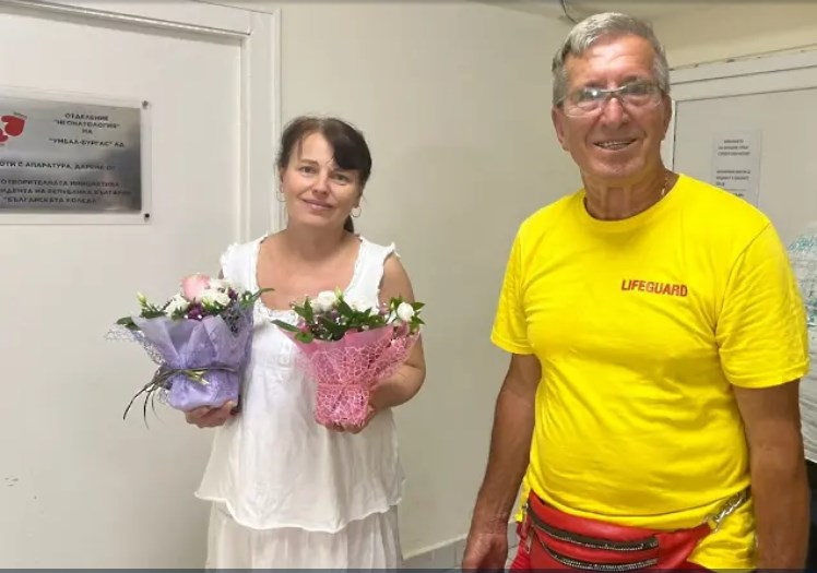Да станеш баща на 78 и майка на 53 години - историята на семейство, което се увеличава с близнаци