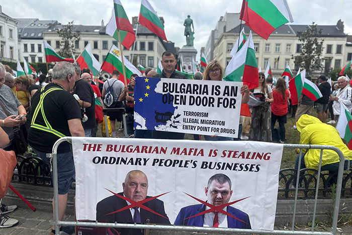 Хиляди българи в Брюксел а медиите мълчат