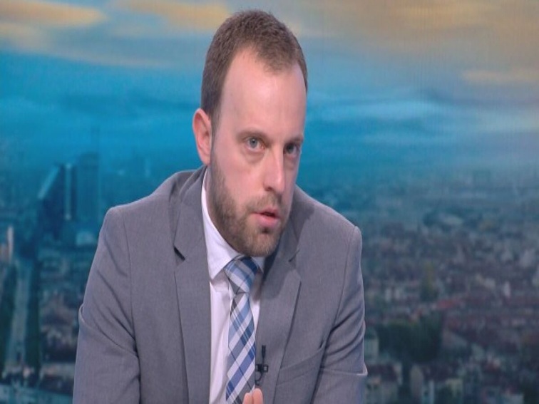 Правосъдният министър назначи охрана на нападнатия прокурор Илиев и семейството му