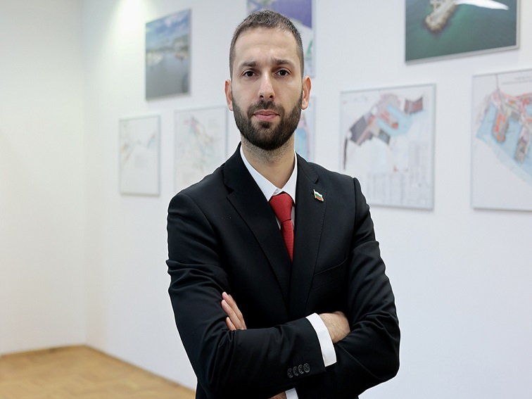 Мурад Тюрк е назначен за заместник-министър на транспорта и съобщенията