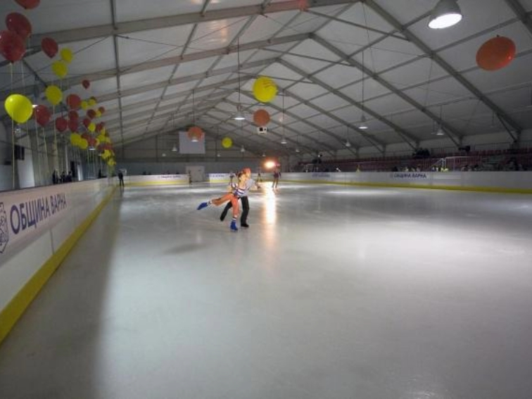 Започва приемът за курсовете по кънки и хокей на лед за деца във Варна