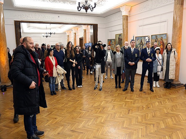 Златю Бояджиев и магията на „Сурва“ оживяват в изложба в Перник