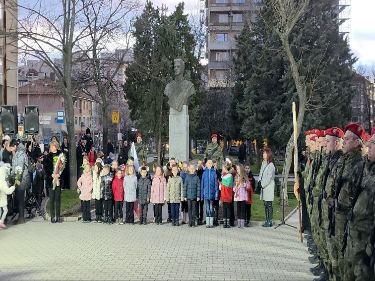 Почит към Апостола: България отбелязва годишнината от гибелта на Васил Левски