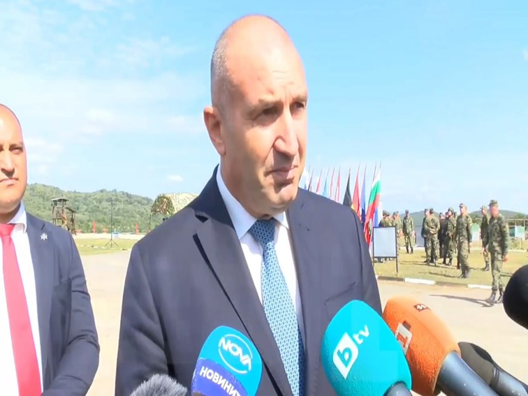 Радев: Един ден, когато амбициите на Пеевски да погълне цялата държава се сринат от тежестта на собствената му наглост