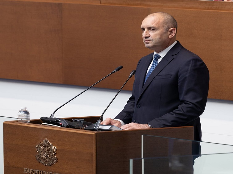 „Българска победа с глобален резонанс“: реакцията на Румен Радев след триумфа на DARA