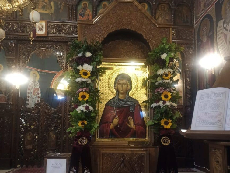 Икона на св. Петка Българска за храма в Средно село ще бъде изографисана от атонски монаси 