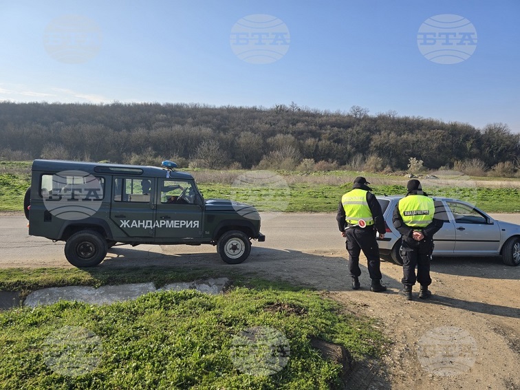Полицията иззе пари и списъци при мащабна акция в Плевенско за противодействие на престъпления, свързани с изборния процес