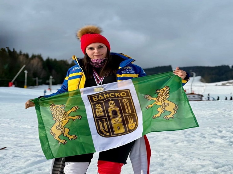 Стела Янчовичина от Банско с нови впечатляващи успехи в световния ски елит