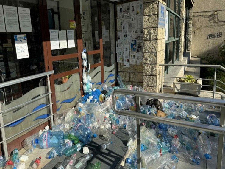 Пореден протест срещу безводието блокира Плевен