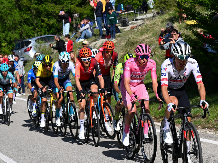 Джиро д’Италия идва край Царевец: Велико Търново посреща световния колоездачен елит